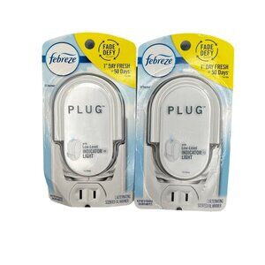 Febreze PLUG Oil Warmer Devices with Low Indicator Light Fade Defy NIB Set of 2